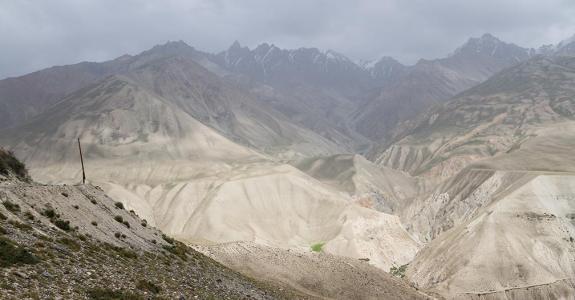EMAG_route_soie_pamir_shutterstock_317223950.png